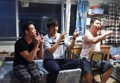 什么是蚁族的奋斗｜我们都是小小的蚂蚁 