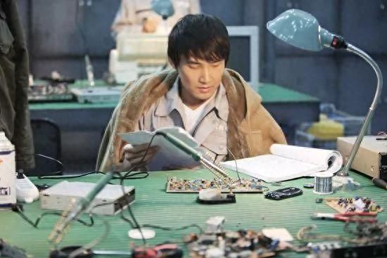 什么是蚁族的奋斗｜我们都是小小的蚂蚁 